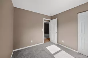 10267 Pippin Rd, Colerain Township, OH 45231 - Photo 17