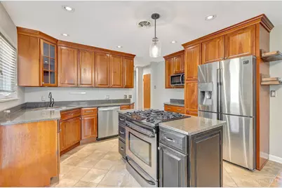 6465 Honeysuckle Drive, Cincinnati, OH 45230 - Photo 15
