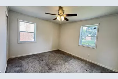 521 Maple Drive, Reading, OH 45215 - Photo 5
