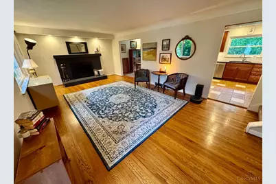 1600 Barnsdale Court, Anderson Township, OH 45230 - Photo 3