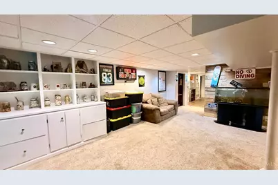 677 Carlsbad Road, Forest Park, OH 45240 - Photo 17