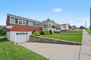 5738 Windview Dr, Green Township, OH 45248 - Photo 3