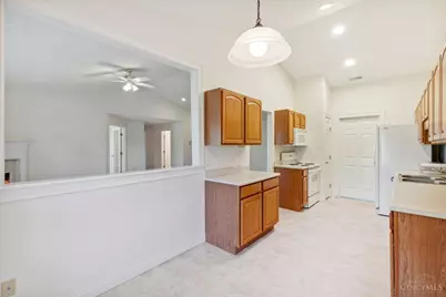 8021 Pinnacle Point Drive #204, West Chester, OH 45069 - Photo 11