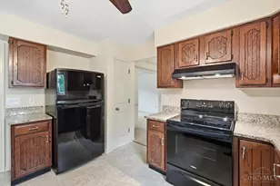 7590 Rolling Meadows Dr, West Chester, OH 45069 - Photo 7