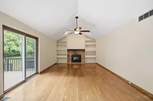 7590 Rolling Meadows Dr, West Chester, OH 45069 - Photo 11