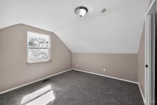 1263 W Galbraith Rd, Cincinnati, OH 45231 - Photo 25