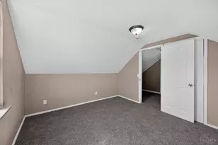 1263 W Galbraith Rd, Cincinnati, OH 45231 - Photo 23