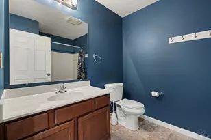 1079 Spruce Glen, Hamilton Township, OH 45152 - Photo 21
