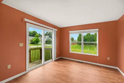1079 Spruce Glen, Hamilton Township, OH 45152 - Photo 9