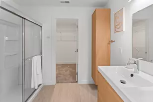 1869 Kinney Ave, Cincinnati, OH 45207 - Photo 17
