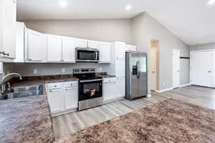 94 Fawn Ln, Blanchester, OH 45107 - Photo 9