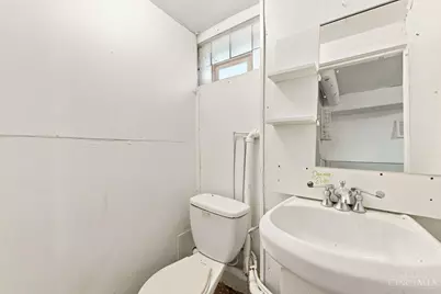 2025 Baltimore Avenue, Cincinnati, OH 45225 - Photo 31