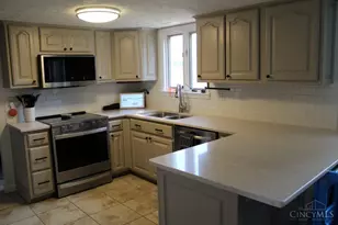1060 Mayfair Dr, Wilmington, OH 45177 - Photo 15