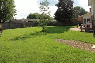 1060 Mayfair Dr, Wilmington, OH 45177 - Photo 5