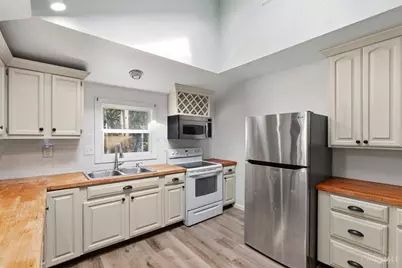 481 E Sharon Road, Glendale, OH 45246 - Photo 11