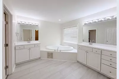 6667 Miami Woods Drive, Miami Township, OH 45140 - Photo 27
