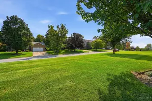 8255 Lakevalley Dr, Colerain Township, OH 45247 - Photo 61