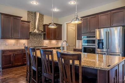 8925 Kenwood Road, Blue Ash, OH 45242 - Photo 7