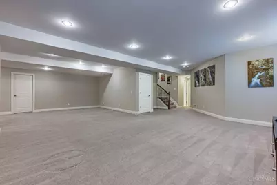 8925 Kenwood Road, Blue Ash, OH 45242 - Photo 23