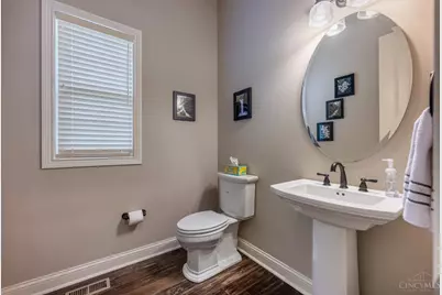 8925 Kenwood Road, Blue Ash, OH 45242 - Photo 21
