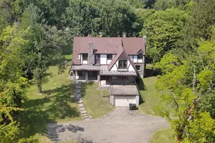 2019 Adams Rd, Cincinnati, OH 45231 - Photo 3