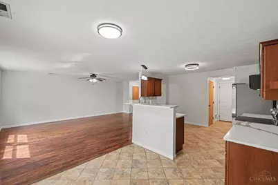 357 Hartford Court, Hamilton Township, OH 45039 - Photo 9