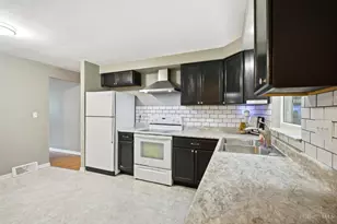 4664 Linda Dr, Cincinnati, OH 45238 - Photo 11