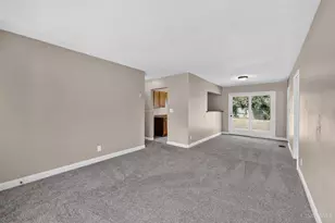 8745 Daly Rd, Springfield Township, OH 45231 - Photo 9