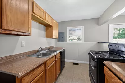 8745 Daly Road, Springfield Township, OH 45231 - Photo 11