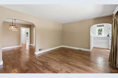 3605 E Galbraith Road, Amberley, OH 45236 - Photo 7