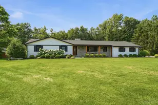1235 Day Cir E, Miami Township, OH 45150 - Photo 1