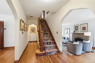 1114 Salisbury Dr, Cincinnati, OH 45226 - Photo 5