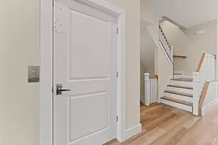 3906 Edwards Rd, Cincinnati, OH 45209 - Photo 17
