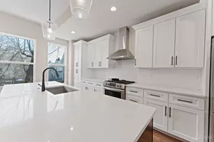 3906 Edwards Rd, Cincinnati, OH 45209 - Photo 13