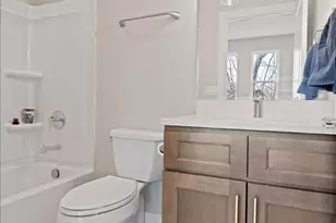 3906 Edwards Rd, Cincinnati, OH 45209 - Photo 3