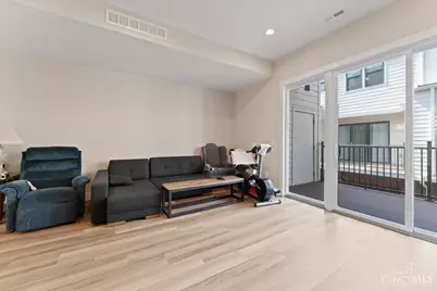 3906 Edwards Road #B, Cincinnati, OH 45209 - Photo 9