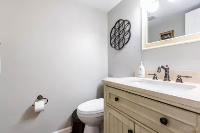 10865 Lakehurst Court, Sycamore Township, OH 45242 - Photo 15