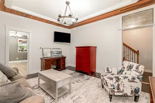 3903 Dumont St, Cincinnati, OH 45226 - Photo 5