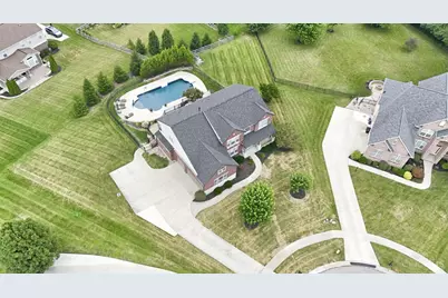 5281 Elmwood Lane, Liberty Township, OH 45044 - Photo 3