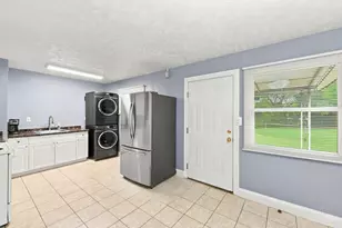 9798 Stadia Dr, Colerain Township, OH 45251 - Photo 15