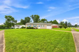 9798 Stadia Dr, Colerain Township, OH 45251 - Photo 3
