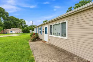 9798 Stadia Dr, Colerain Township, OH 45251 - Photo 5