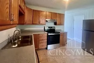 10012 Crusader Dr, Colerain Township, OH 45251 - Photo 7