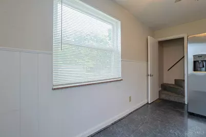 556 Grandin Avenue, Springdale, OH 45246 - Photo 13