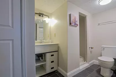 556 Grandin Avenue, Springdale, OH 45246 - Photo 27