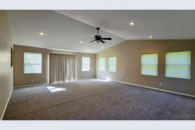 786 Picket Way, Union Township, OH 45245 - Photo 3