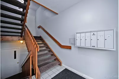 7382 Ridgepoint Drive #7, Anderson Township, OH 45230 - Photo 5