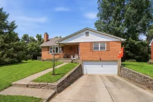 4486 Pinecroft Dr, Green Township, OH 45211 - Photo 3
