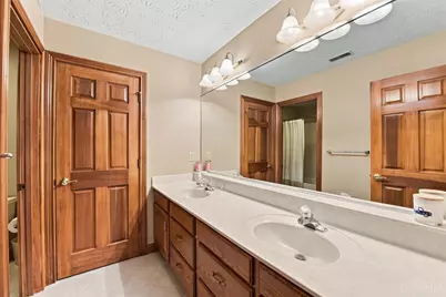 6226 Swanbrook Lane, Delhi Township, OH 45233 - Photo 33