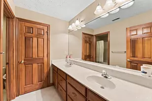 6226 Swanbrook Ln, Delhi Township, OH 45233 - Photo 33